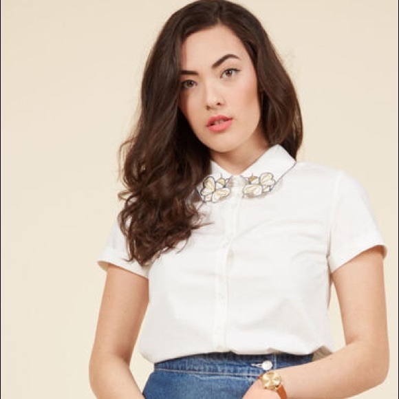 Modcloth Tops - ModCloth white blouse XS